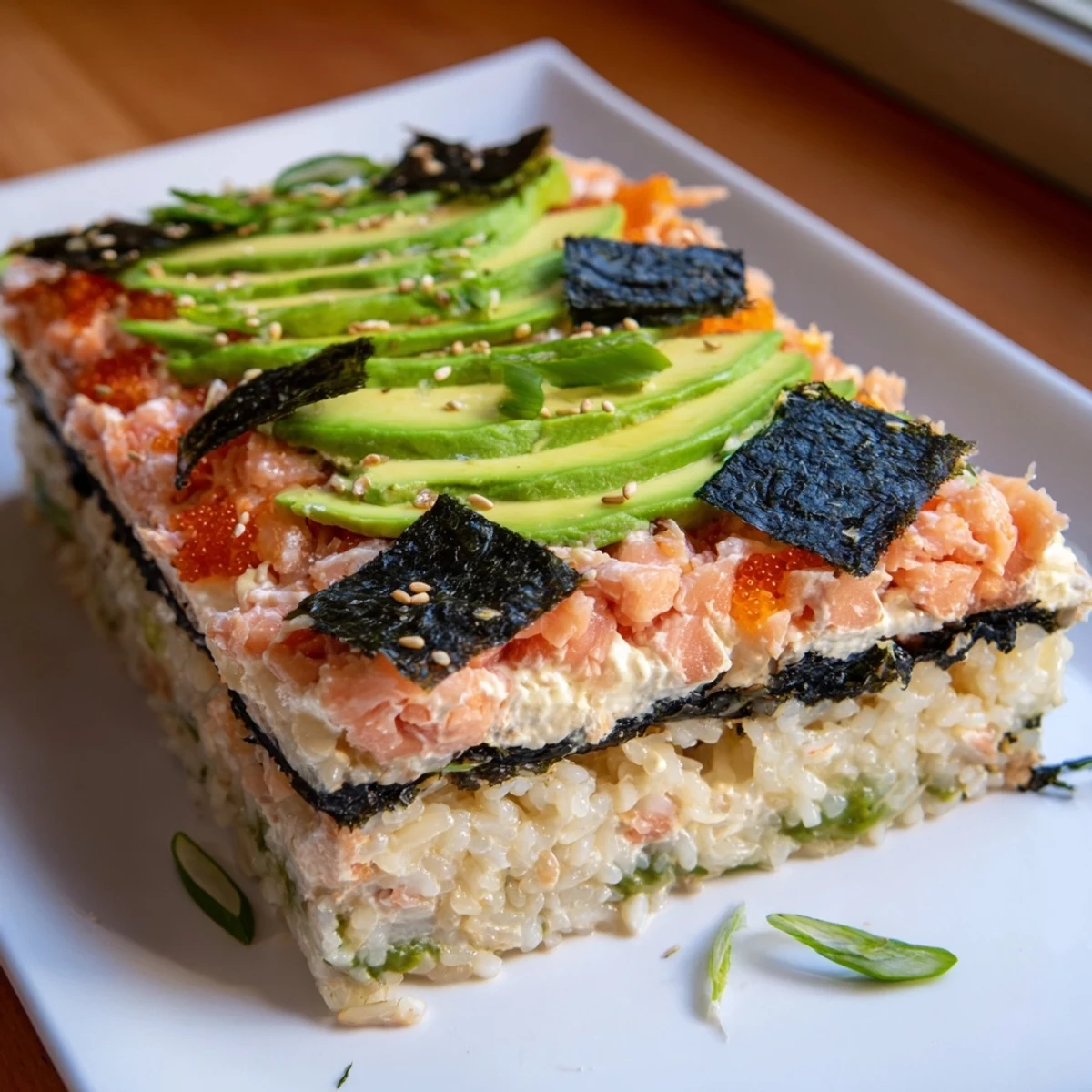 Sushi bake salmón aguacate