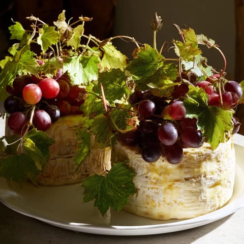 Rustic Vineyard Cheese Grapes