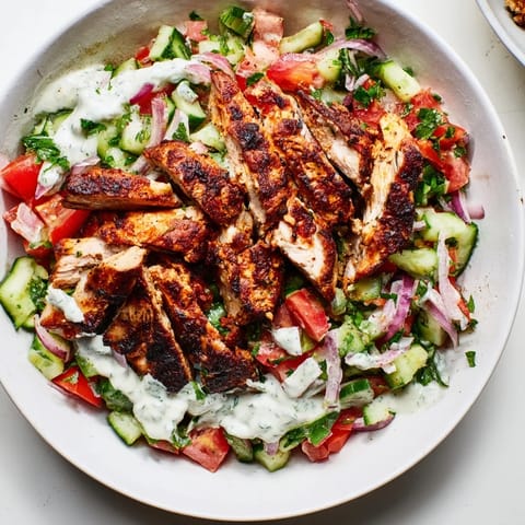 Pollo shawarma con ensalada