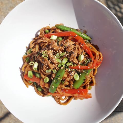 Pollo hoisin y linguine